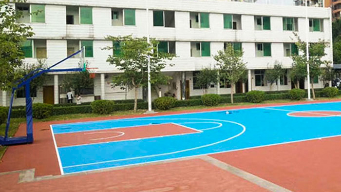 順德容桂實驗學校埋地籃球架大換裝！隔壁學校的學生都羨慕啦