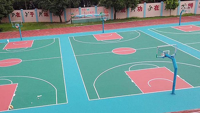 惠州同心汽配城新的籃球架上場，助力員工強身健體